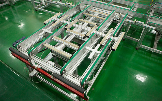 China Cadena de producción del panel solar del transportador de la rotación de los módulos del picovoltio, equipo de la asamblea del panel solar proveedor